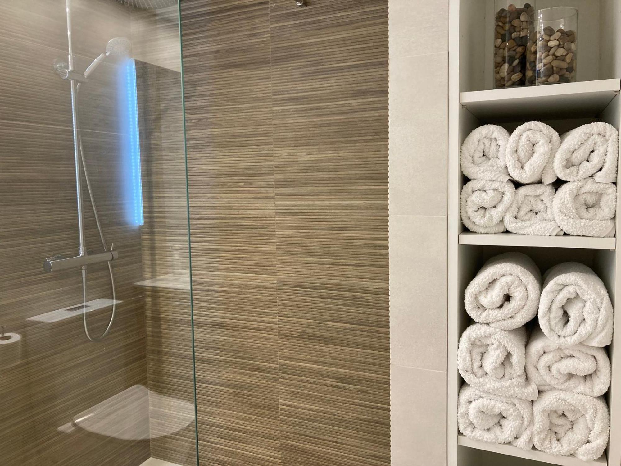 Apartamento Centrico, Climatizado Y Totalmente Equipado De 3 Habitaciones Para 6-7 Personas Санта-Колома-де-Фарн Экстерьер фото