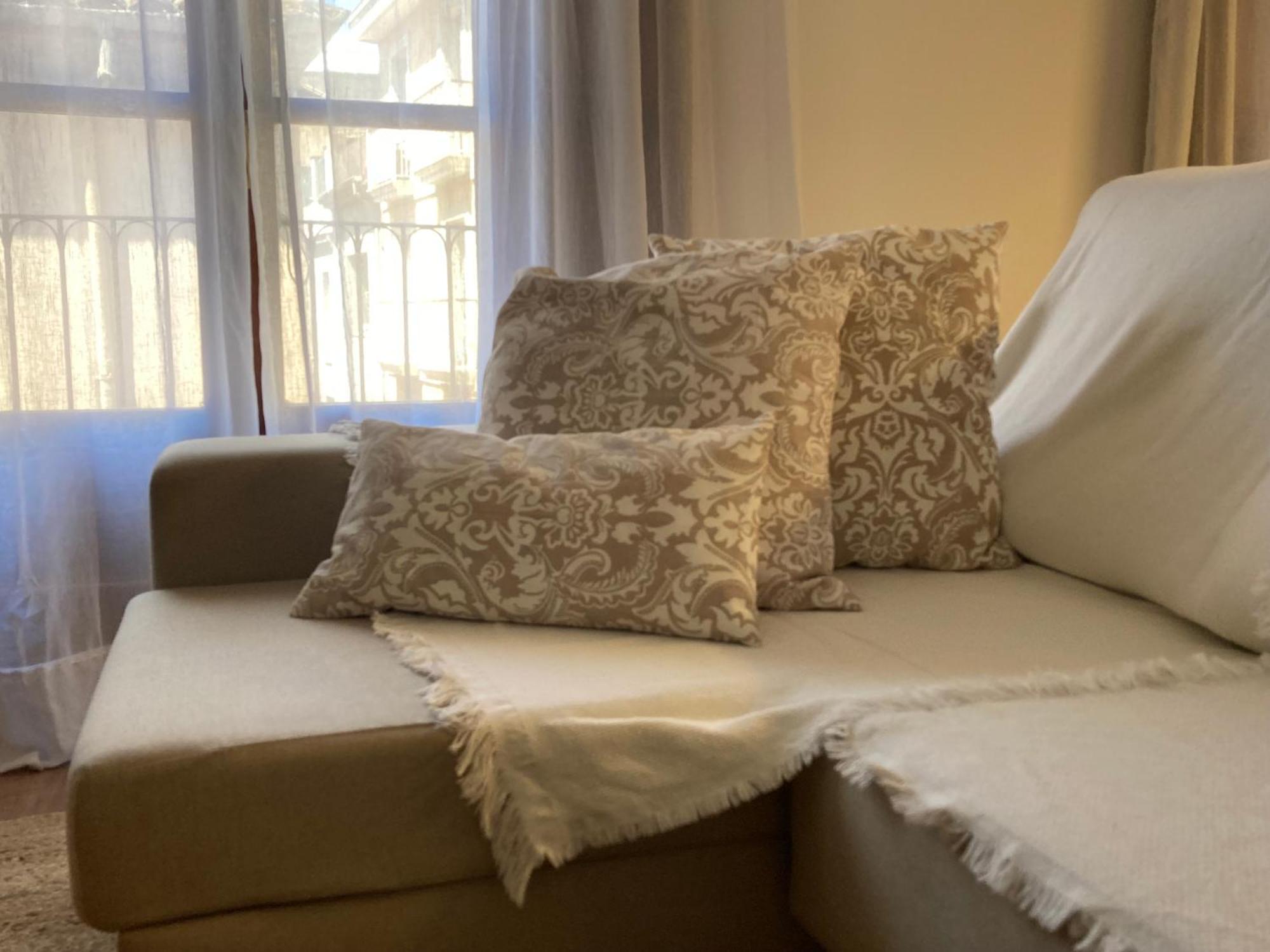 Apartamento Centrico, Climatizado Y Totalmente Equipado De 3 Habitaciones Para 6-7 Personas Санта-Колома-де-Фарн Экстерьер фото